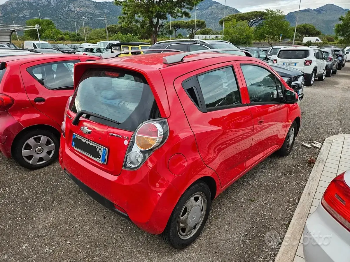 Usata Chevrolet Spark LS 65 CV (47 kW) 2010 Rosso Utilitaria
