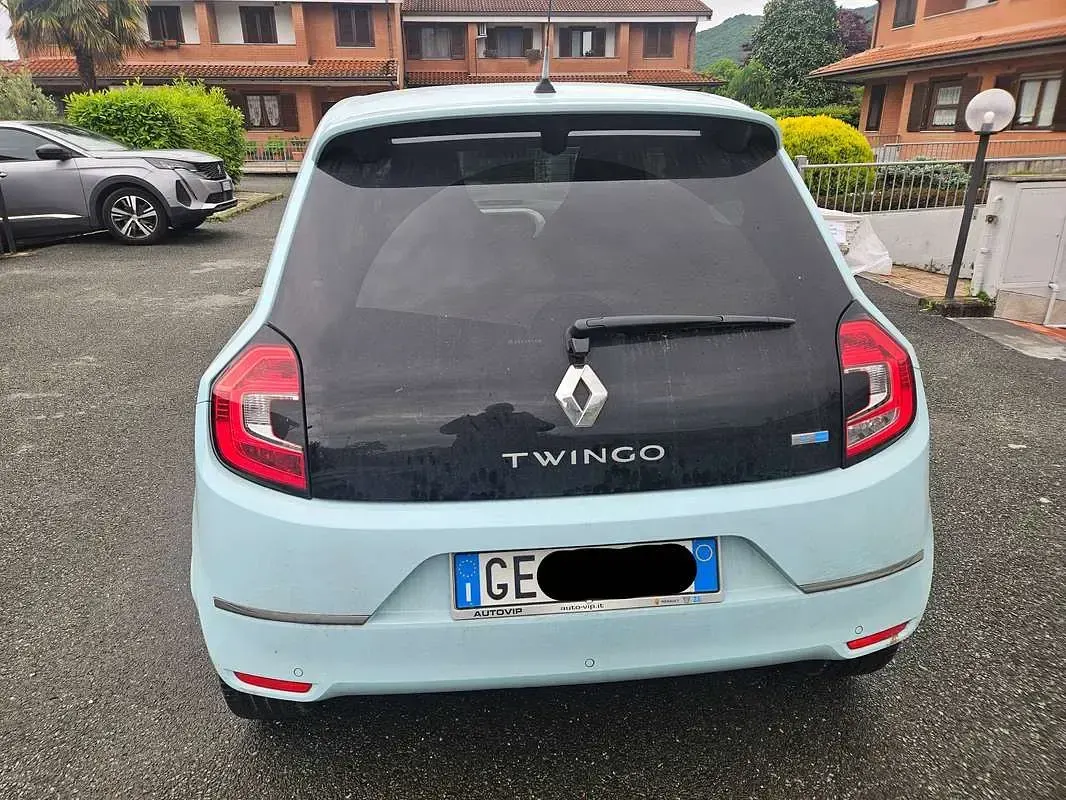 Usata Renault Twingo Intens 30 kW (42 CV) 2021 Blu/azzurro Utilitaria