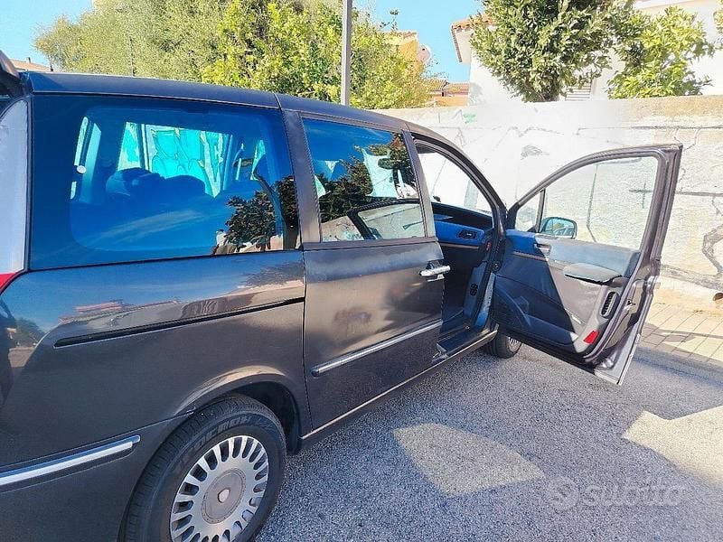 Usata Lancia Phedra 2003 Monovolume