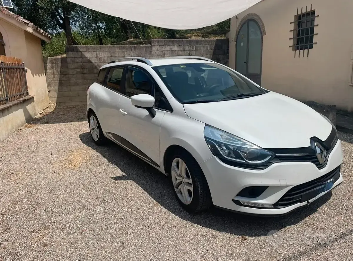 Usata Renault Clio 75 CV (55 kW) 2018 Bianco Station wagon