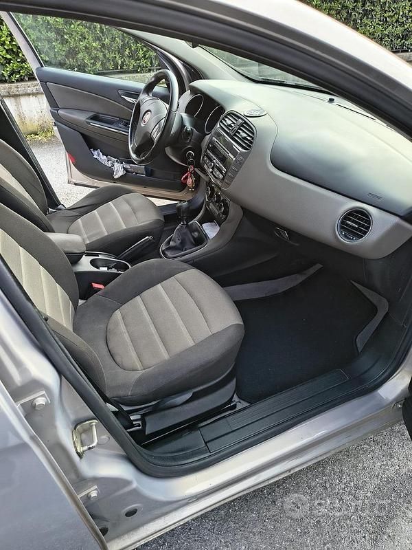 Usata Fiat Bravo 90 CV (66 kW) 2011 Grigio Utilitaria