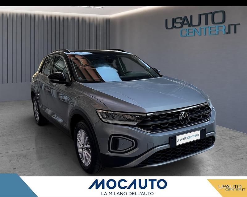 Usata VW T-Roc Life 150 CV (110 kW) 2023 Grigio antracite SUV