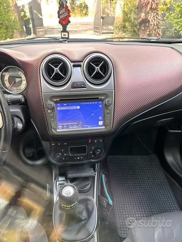 Usata Alfa Romeo MiTo Distinctive 115 CV (84 kW) 2011 Nero Utilitaria