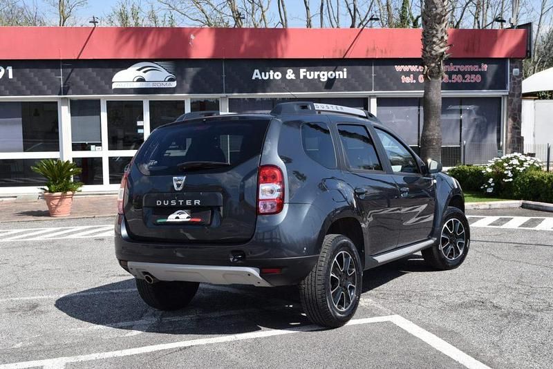 Usata Dacia Duster Black Shadow 114 CV (83 kW) 2017 Grigio / metallizzato SUV