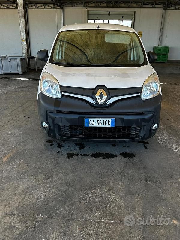 Usata Renault Kangoo 75 CV (55 kW) 2020 Monovolume