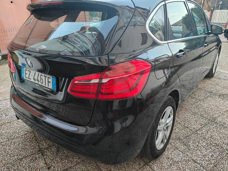 Usata BMW 214 Active Tourer Sport Line 95 CV (69 kW) 2015 Nero Monovolume