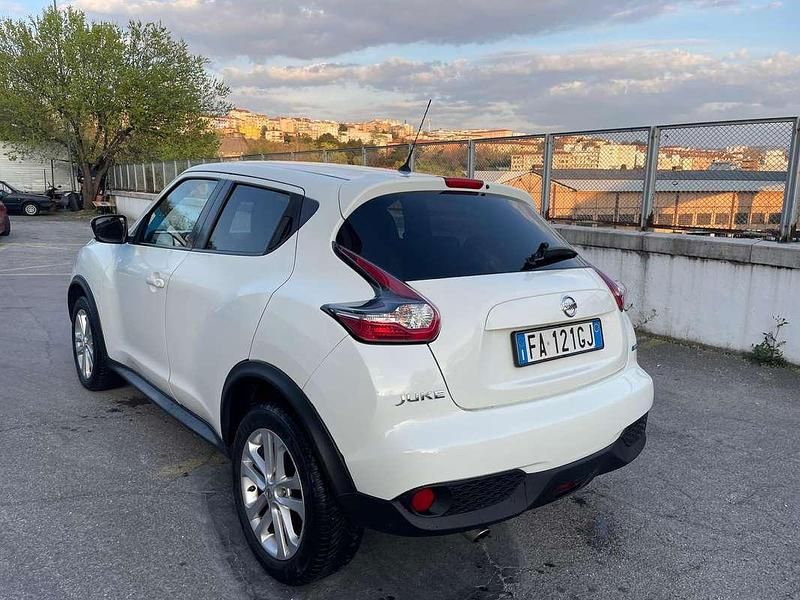 Usata Nissan Juke Acenta 110 CV (80 kW) 2015 Bianco SUV