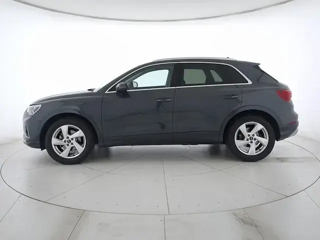 Usata Audi Q3 Advanced 150 CV (110 kW) 2025 Grigio nano metallizzato SUV