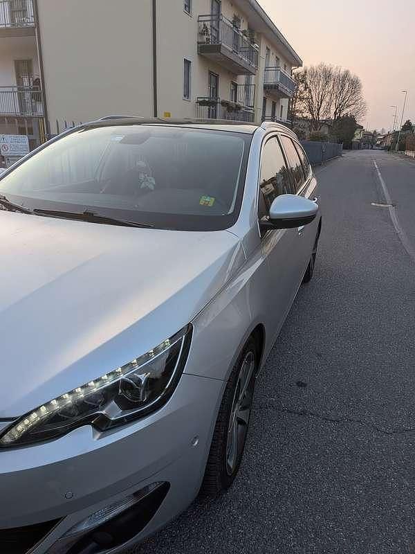 Usata Peugeot 308 Allure 131 CV (96 kW) 2015 Berlina