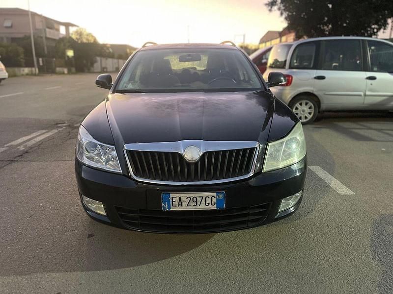 Usata Skoda Octavia Elegance 102 CV (75 kW) 2010 Nero Berlina