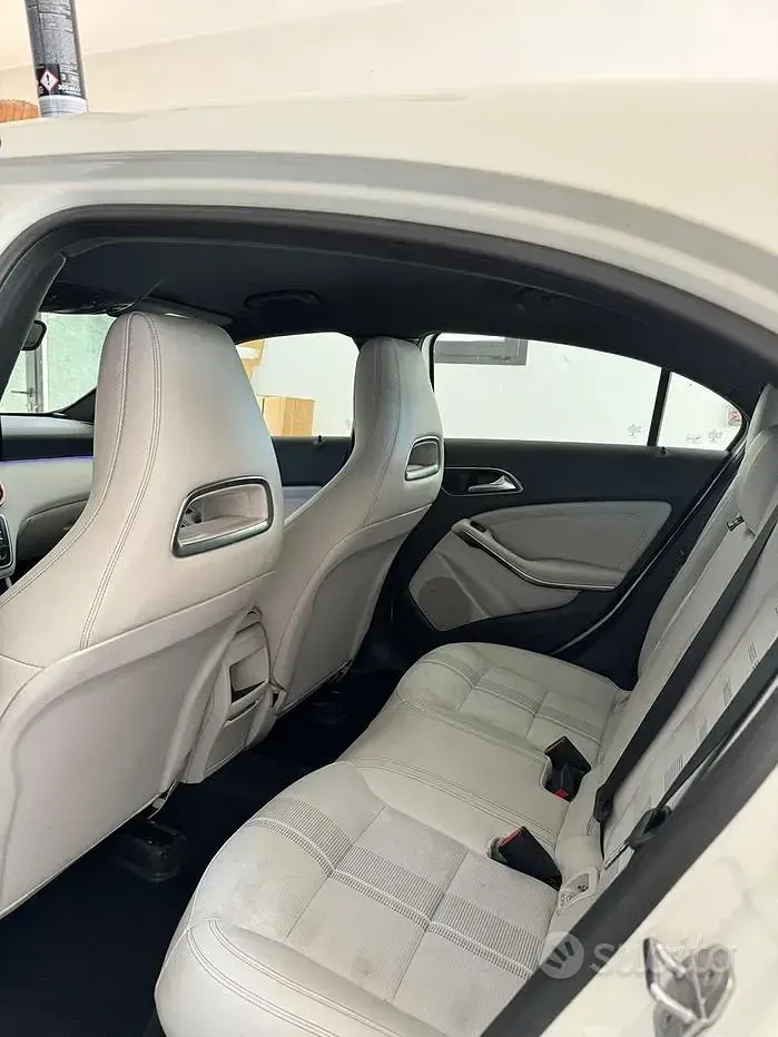 Usata Mercedes A160 95 CV (69 kW) 2019 Bianco Utilitaria