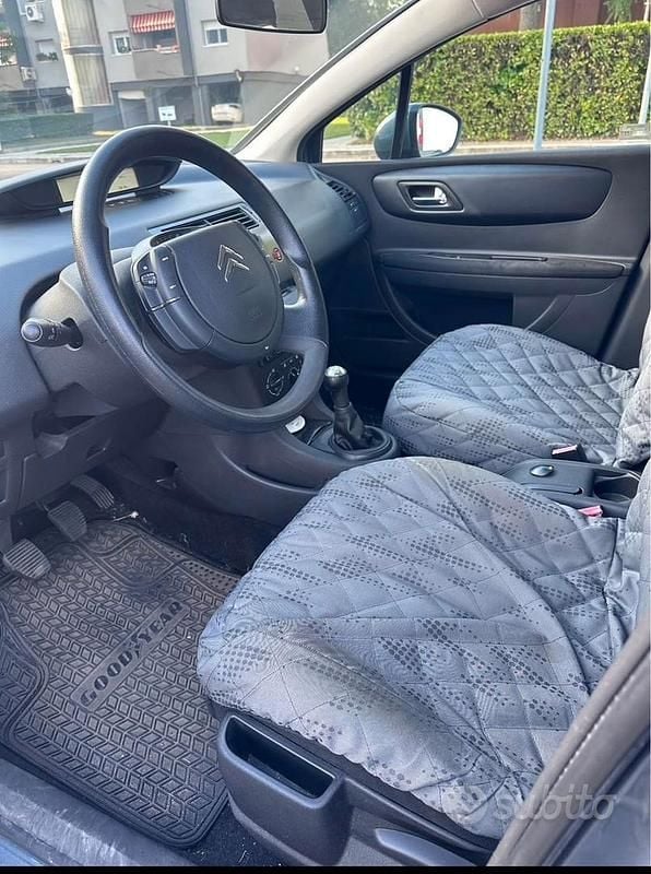 Usata Citroën C4 90 CV (66 kW) 2010 Grigio Berlina