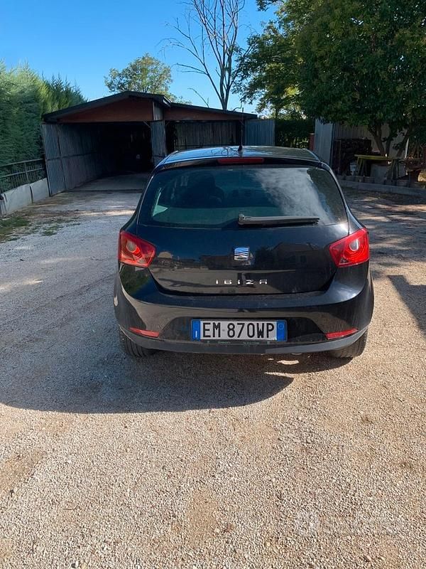 Usata Seat Ibiza 69 CV (50 kW) 2011 Nero Utilitaria