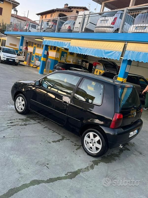 Usata VW Lupo 75 CV (55 kW) 2000 Nero Utilitaria