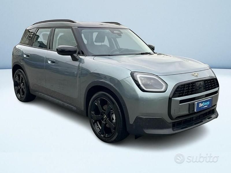 Usata Mini Countryman Classic 163 CV (119 kW) 2025 Verde SUV
