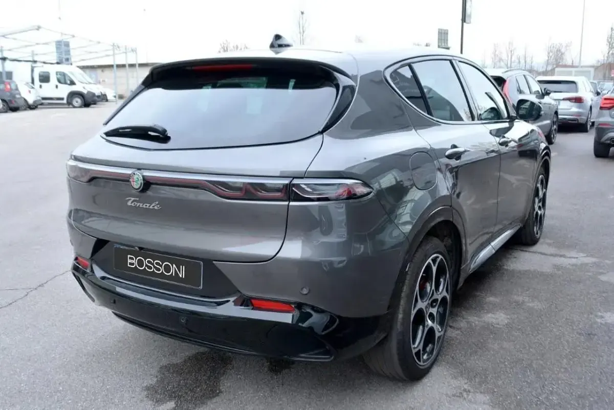 Usata Alfa Romeo Tonale Veloce 160 CV (117 kW) 2025 Grigio SUV