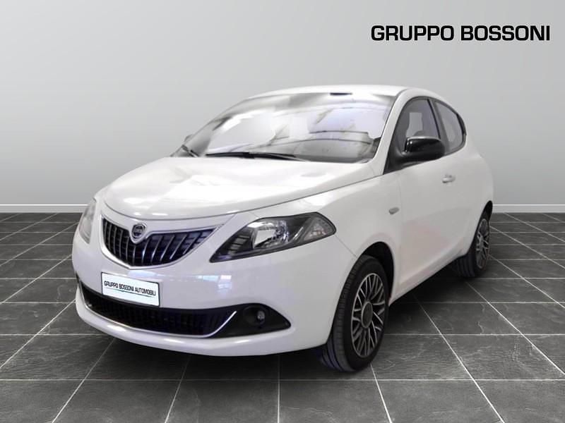 Bianco Usata 2024 Lancia Ypsilon S Utilitaria | 14.600 € (Cara) - Immagine 1/4