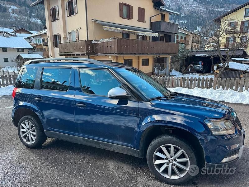 Usata Skoda Yeti 105 CV (77 kW) 2015 Blu SUV