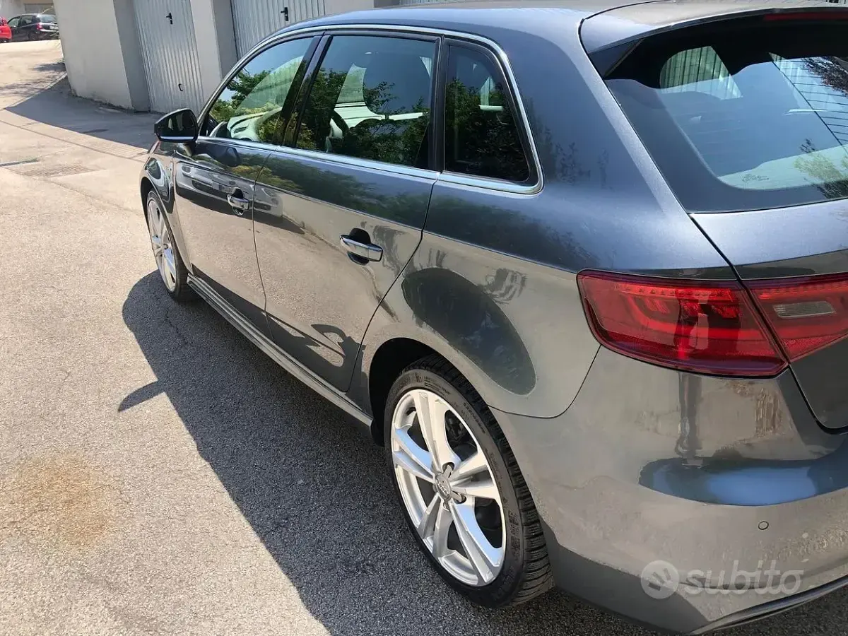 Usata Audi A3 S-Line 122 CV (89 kW) 2014 Grigio Berlina