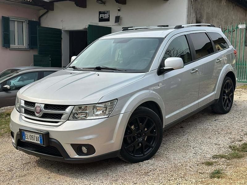 Usata Fiat Freemont Lounge 140 CV (102 kW) 2012 Bianco SUV