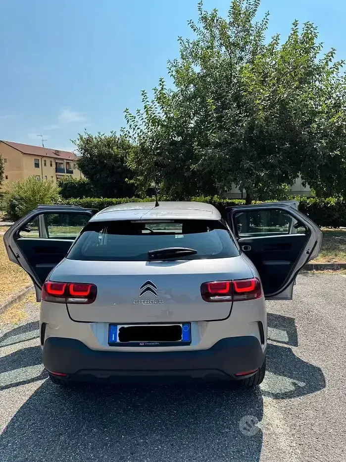 Usata Citroën C4 110 CV (80 kW) 2020 Grigio Berlina