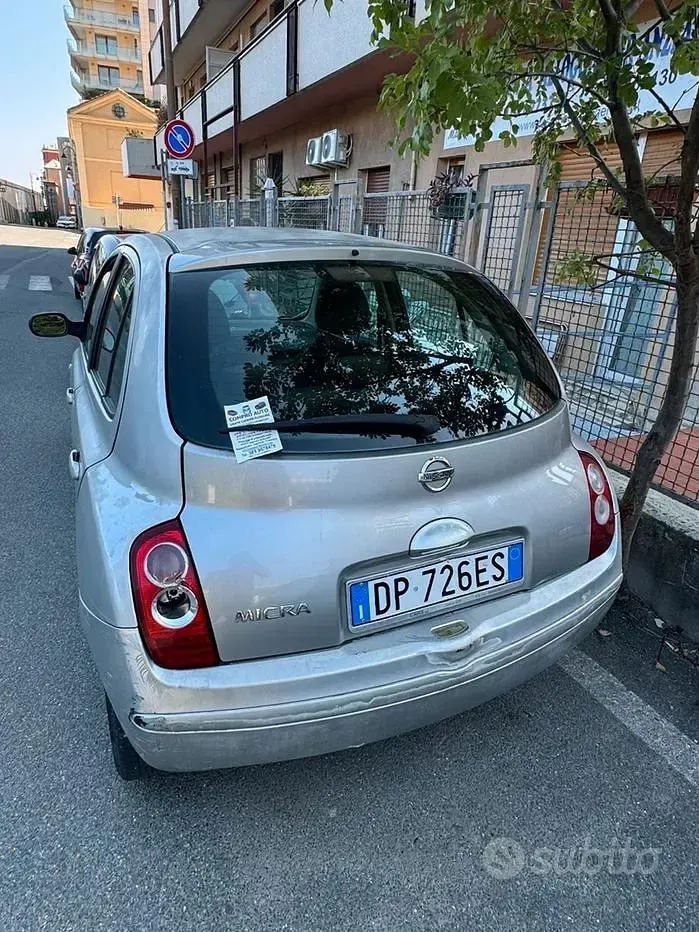 Usata Nissan Micra 65 CV (47 kW) 2008 Grigio Berlina