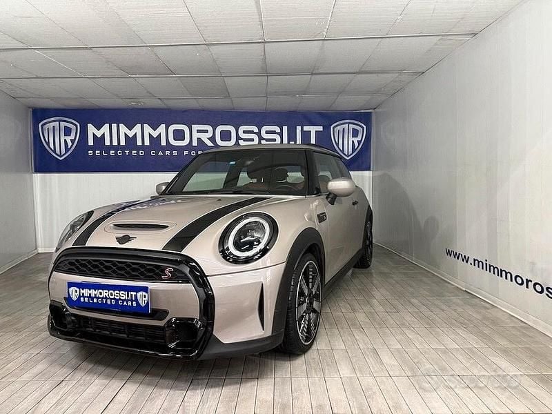 Usata Mini Cooper S 178 CV (130 kW) 2023 Grigio Utilitaria