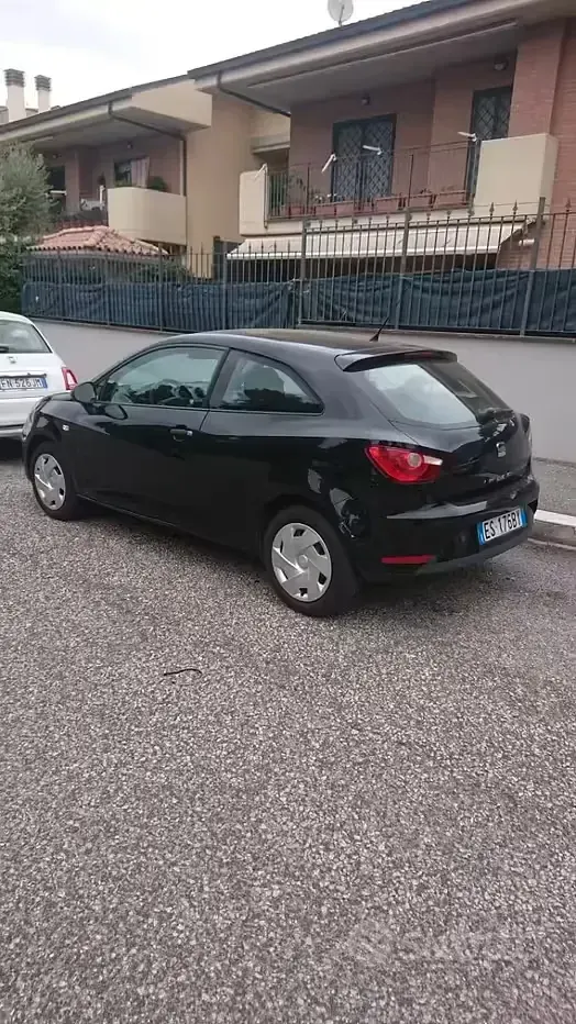 Usata Seat Ibiza 82 CV (60 kW) 2013 Nero Berlina