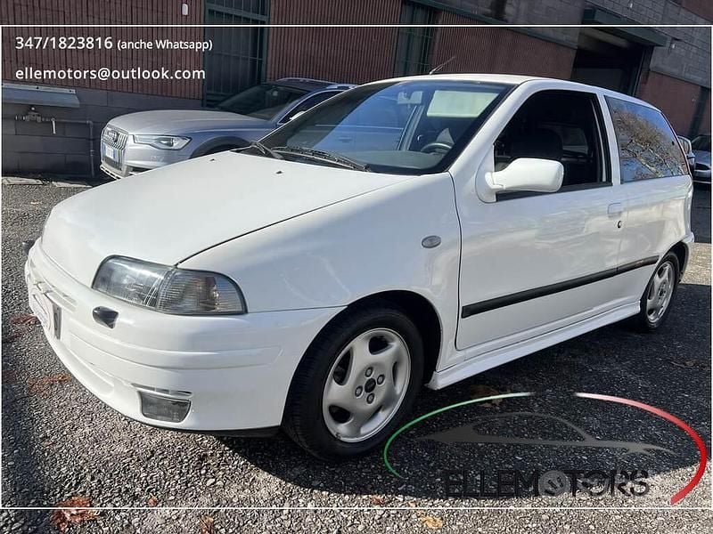 Usata Fiat Punto 133 CV (97 kW) 1995 Bianco Berlina
