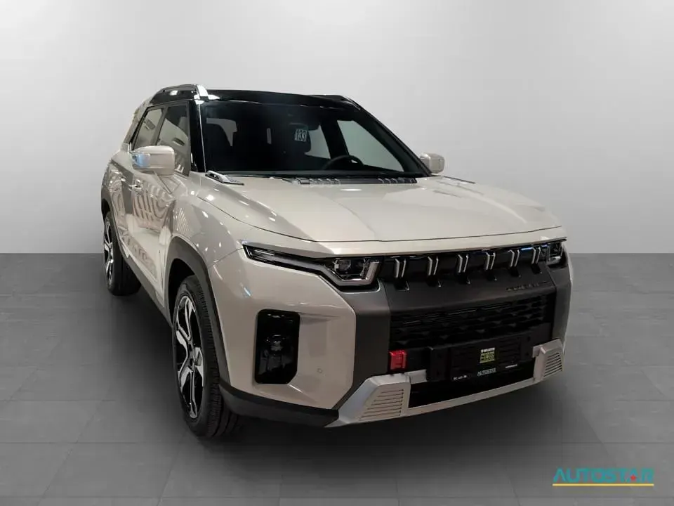 Nuova KGM Torres 204 CV (150 kW) 2026 2bl  latte greige bi color SUV
