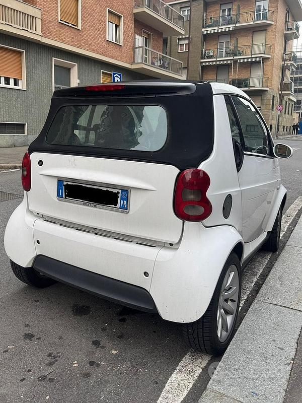 Usata Smart ForTwo Cabrio 61 CV (44 kW) 2005 Bianco Cabrio