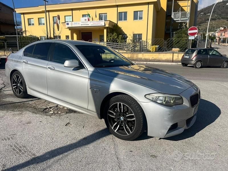 Usata BMW 520 M Sport 183 CV (134 kW) 2010 Grigio Berlina