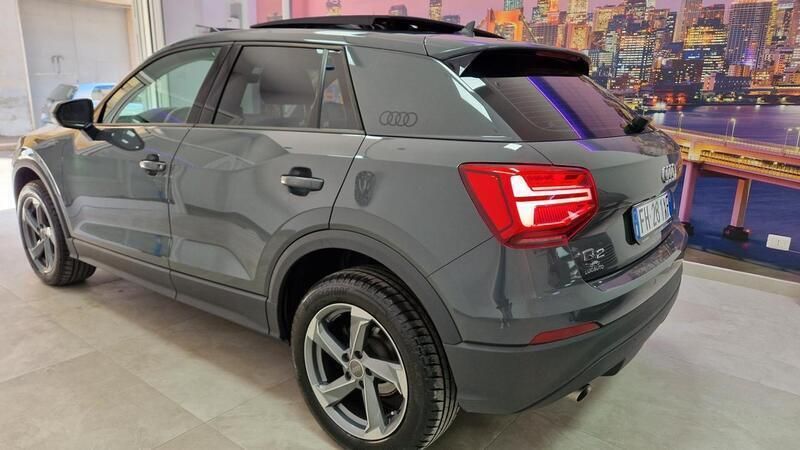 Usata Audi Q2 116 CV (85 kW) 2017 Grigio SUV