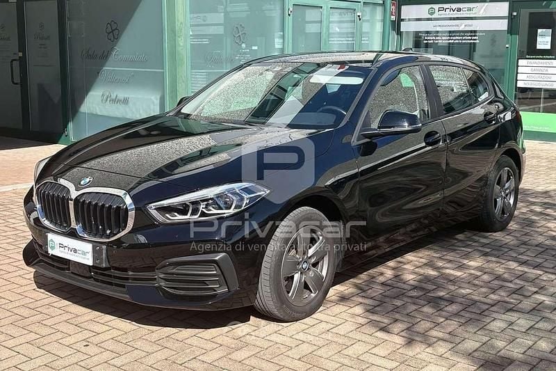 Nero Usata 2022 BMW 118 Advantage Due volumi | 23.890 € (Super prezzo) - Immagine 1/4