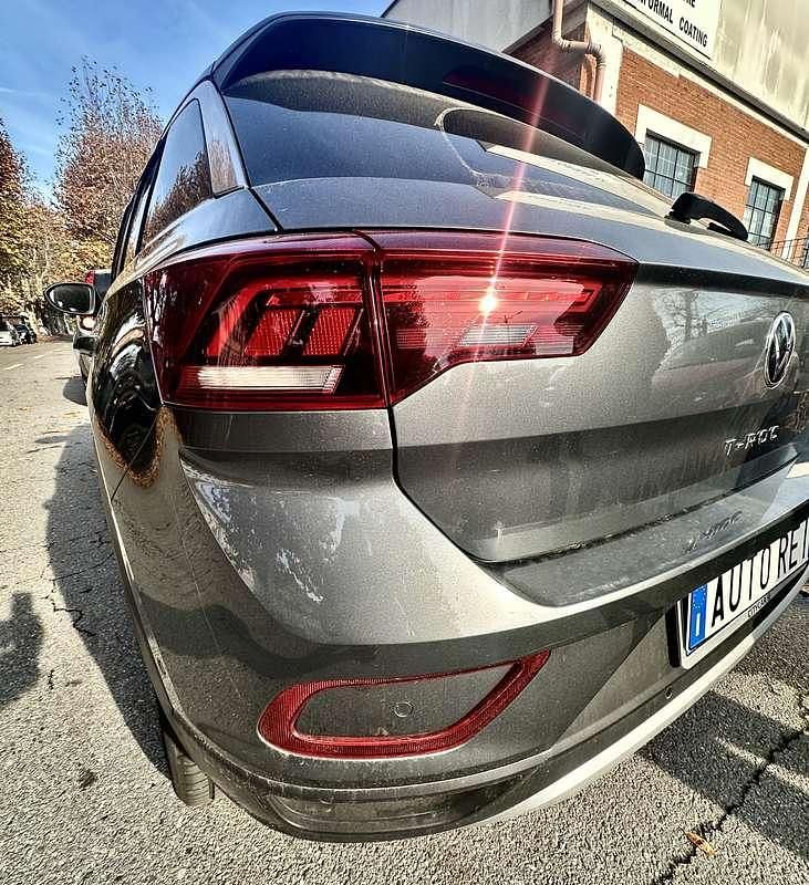 Usata 2022 VW T-Roc Life SUV | 21.999 € (Buon prezzo) - Immagine 1/4