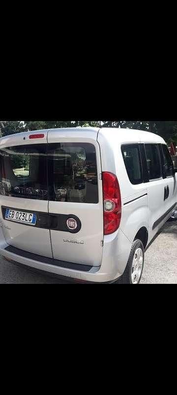 Usata Fiat Doblò Active 105 CV (77 kW) 2012 Argento Monovolume
