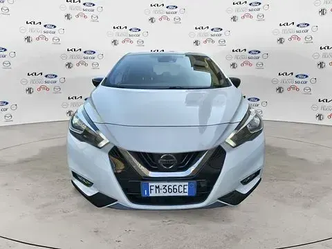 Usata Nissan Micra Tekna 90 CV (66 kW) 2018 Bianco Utilitaria