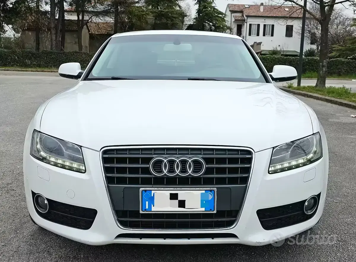 Usata Audi A5 Ambition 190 CV (139 kW) 2010 Bianco Coupé