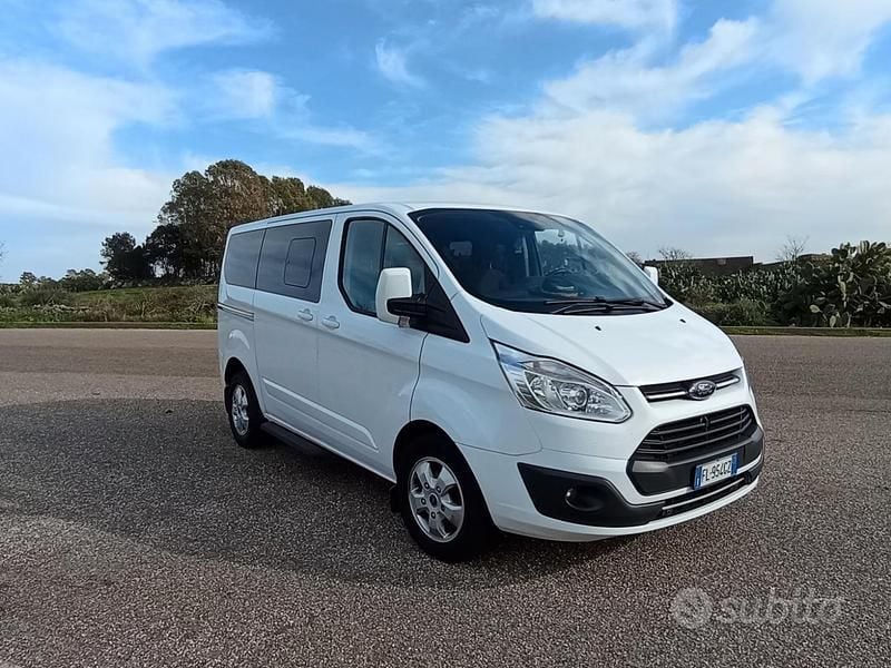 Bianco Usata 2017 Ford Tourneo Custom S Furgone | 19.000 € (Super prezzo) - Immagine 1/4
