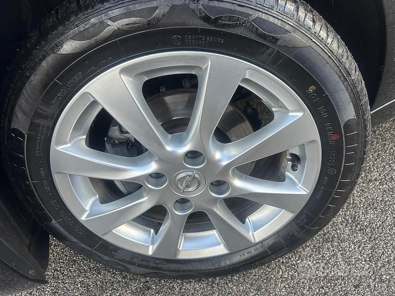 Usata Opel Corsa 75 CV (55 kW) 2022 Nero Utilitaria