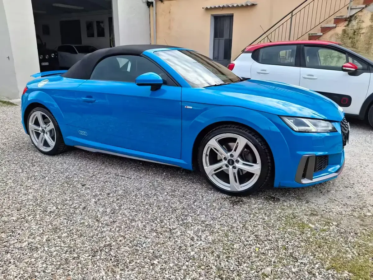 Usata Audi TT Roadster Ambiente 197 CV (144 kW) 2020 Blu Cabrio
