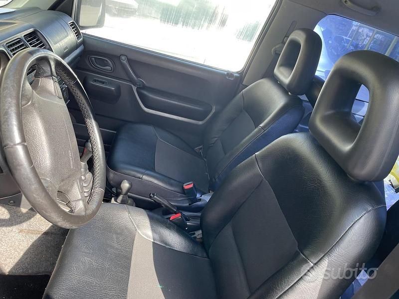 Usata Suzuki Jimny 80 CV (58 kW) 2004 Verde SUV