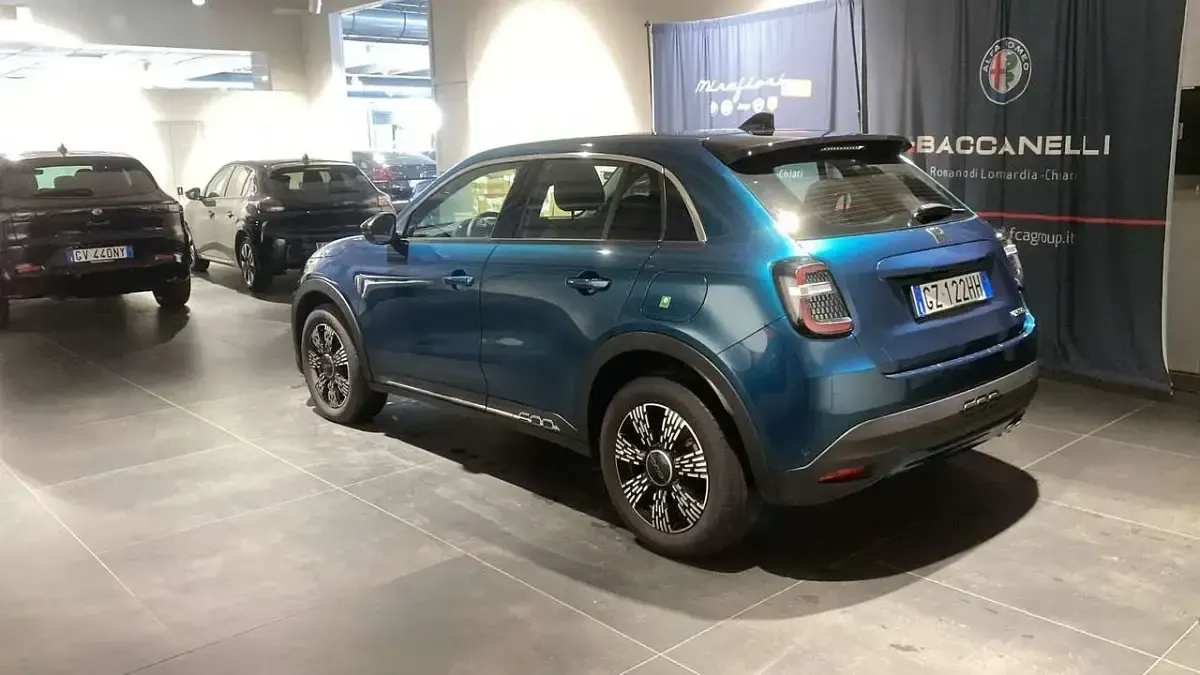 Usata Fiat 600 145 CV (106 kW) 2025 Verde SUV