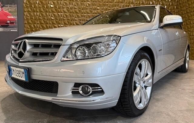 Usata Mercedes C220 170 CV (125 kW) 2007 Argento Berlina