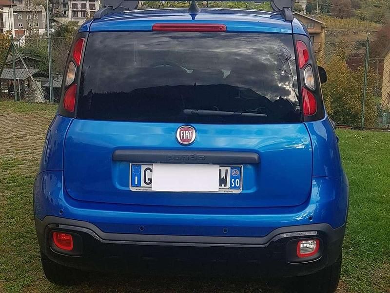 Blu/azzurro Usata 2024 Fiat Panda Due volumi | 16.000 € (Molto cara) - Immagine 1/4