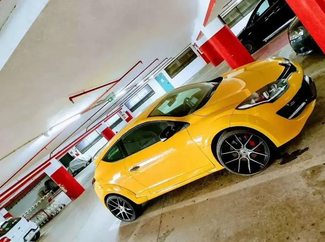 Usata Renault Mégane Coupé R.S. 250 CV (183 kW) 2010 Giallo Coupé