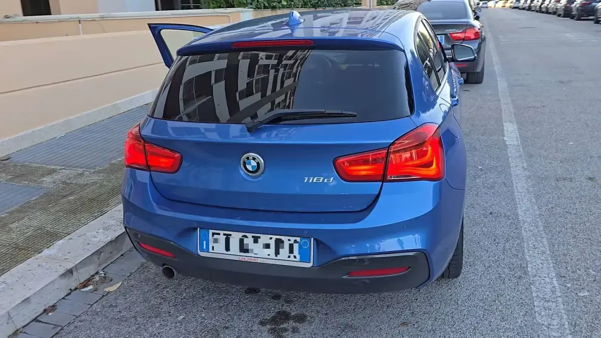 Usata BMW 118 M Sport 150 CV (110 kW) 2019 Blu/azzurro Utilitaria