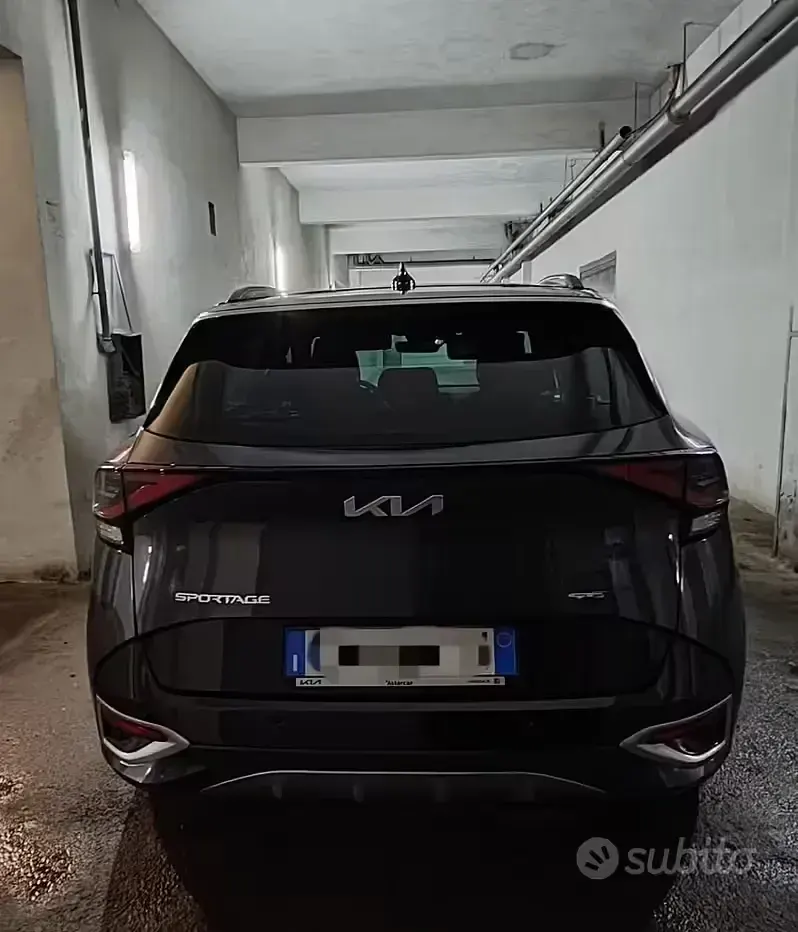 Usata Kia Sportage GT-Line 136 CV (100 kW) 2023 Grigio SUV
