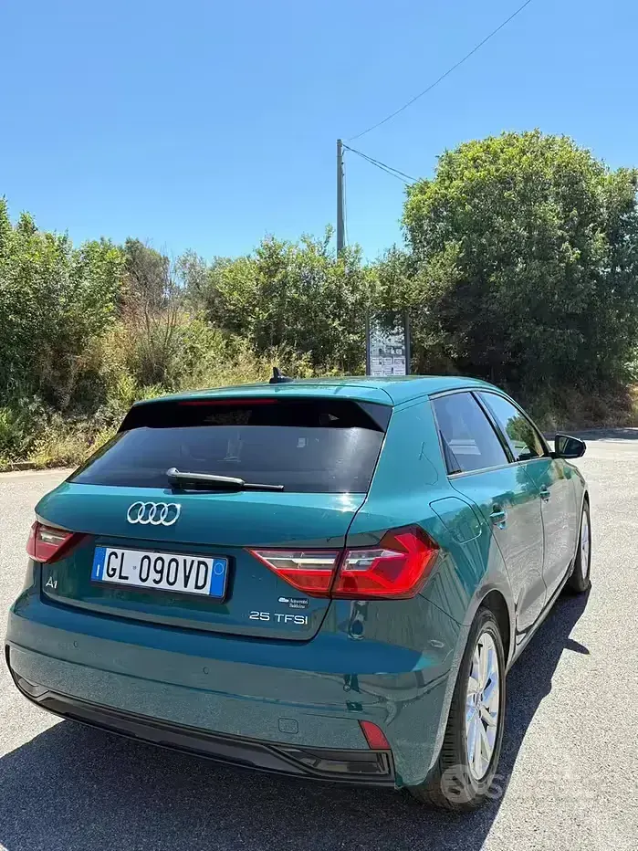 Usata Audi A1 95 CV (69 kW) 2022 Verde SUV