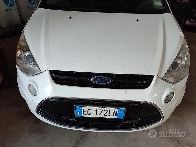 Usata Ford S-MAX 163 CV (119 kW) 2011 Bianco Monovolume